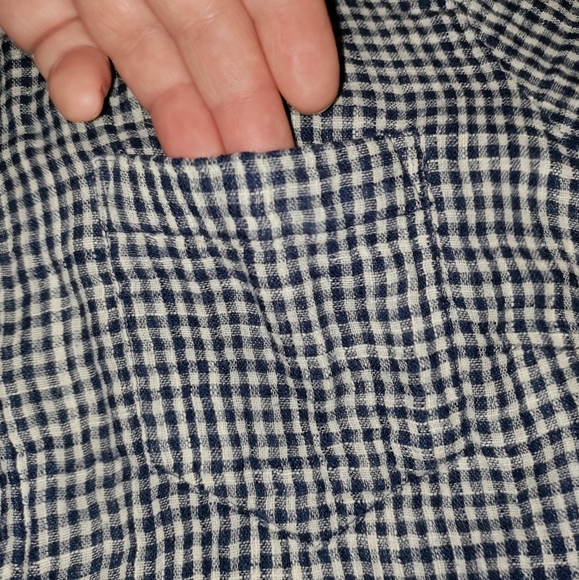 J. Crew | Boy Fit Gingham Long Sleeve Button Down Gauzy Shirt Size Medium - Picture 8 of 10